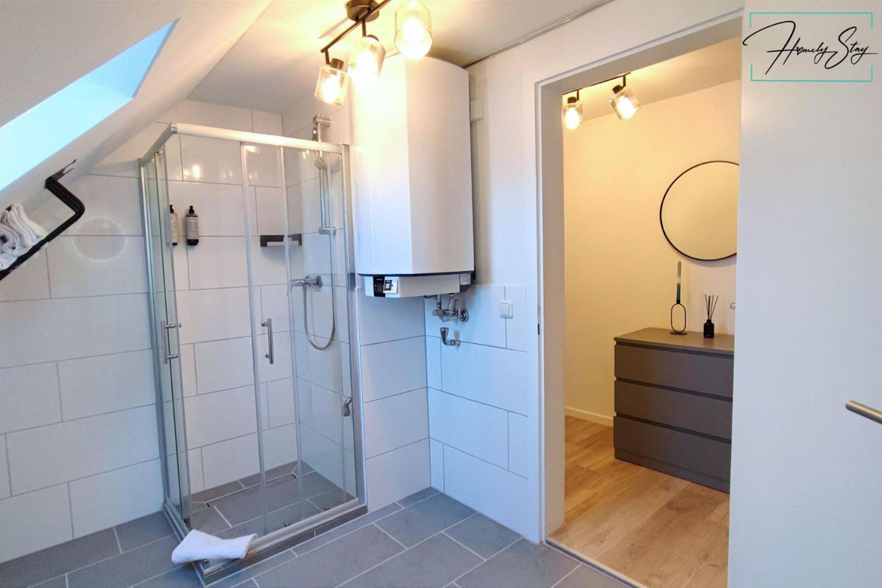 Homely Stay - Urban Oasis Apartments Moosburg Kültér fotó